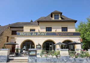 hotel restaurant dordogne river sarlat grolejac