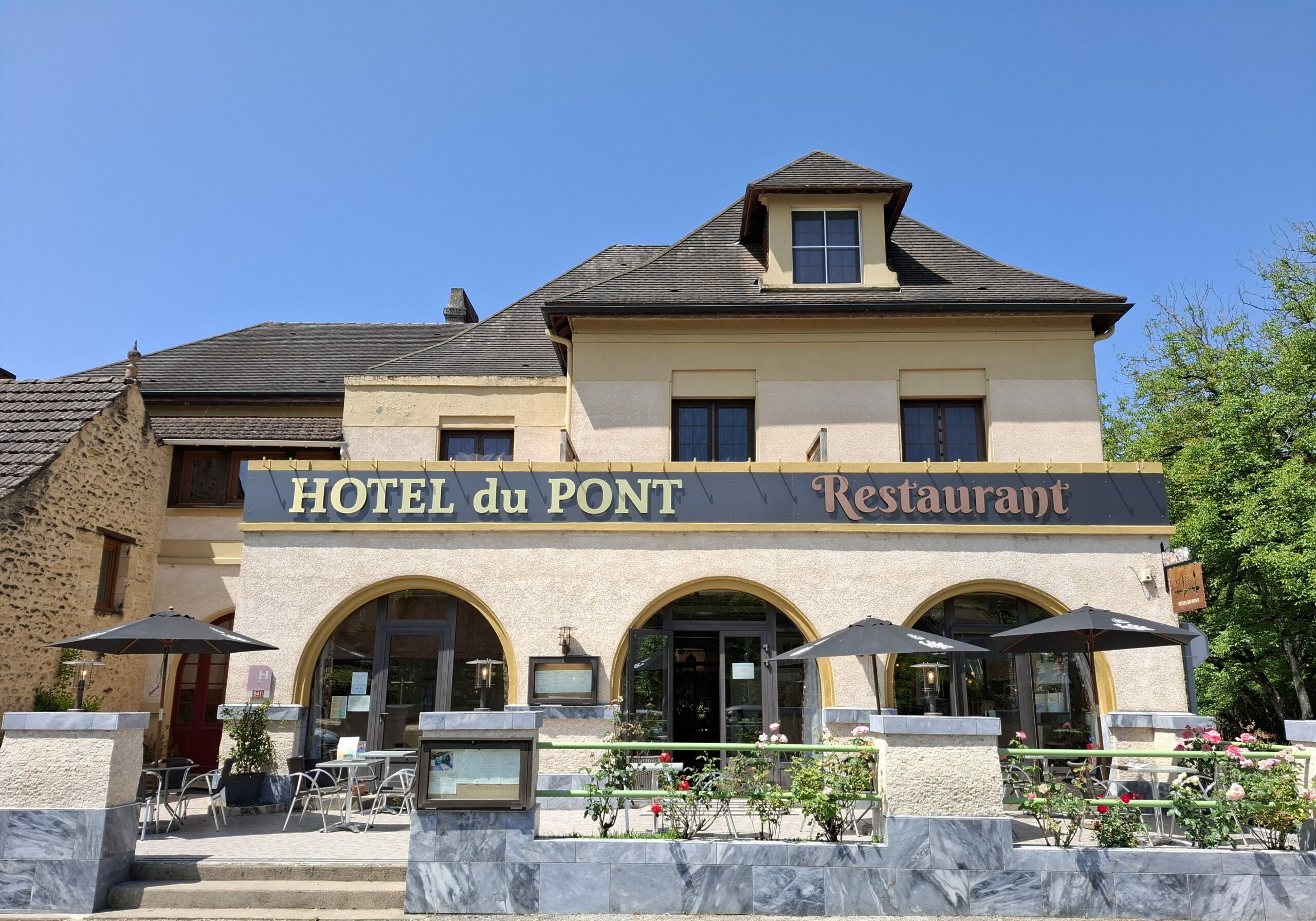hotel restaurant dordogne river sarlat grolejac